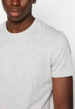 Pier OneUNISEX 5 Pack - T-shirt - Bas - Black /dark Blue/dark Green -Macys Butik 02e7c78a7d0a493fb729f5f1bba05c43