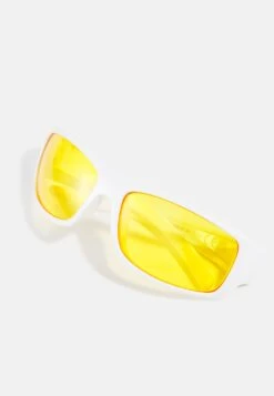 Pier OneUNISEX - Solglasögon - White 9 Pier OneUNISEX - Solglasögon - White -Macys Butik 06212ea48c0f4037abc6a62aa2c032d6