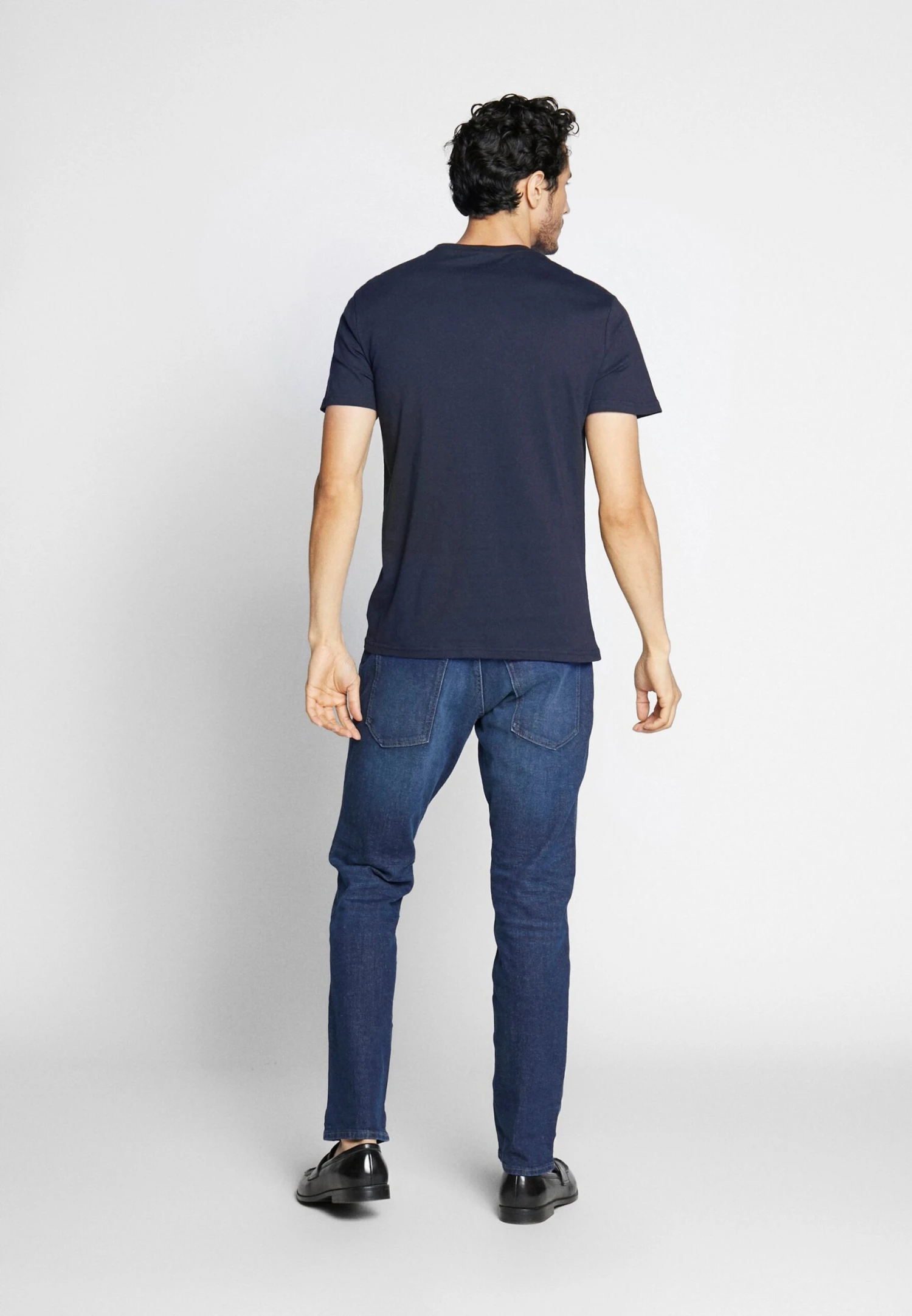 Pier One4 PACK - T-shirt - Bas - Black/white/blue 5 Pier One4 PACK - T-shirt - Bas - Black/white/blue - Bild 3