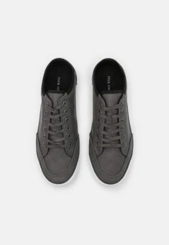 Pier OneSneakers - Grey 11 Pier OneSneakers - Grey -Macys Butik 121b9e5dccd84e7482b811a5f0f11ce0