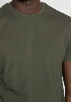 Pier One5 PACK - T-shirt - Bas - Dark Blue/grey/khaki 17 Pier One5 PACK - T-shirt - Bas - Dark Blue/grey/khaki -Macys Butik 13e03f8e22c04768b472b30ca34ff3ef