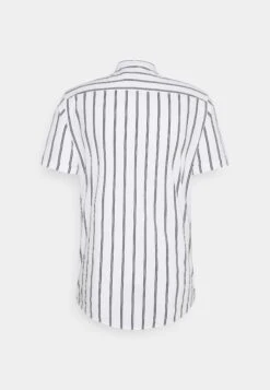 Pier OneSkjorta - Off-white -Macys Butik 356557224f5249128a526cfb1d576a1d