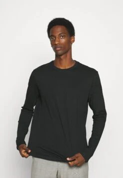 Pier One3 PACK - Långärmad Tröja - Bordeaux/black/dark Blue 14 Pier One3 PACK - Långärmad Tröja - Bordeaux/black/dark Blue -Macys Butik 3af96b6c7a86426c9ce4e2aca3571d3f