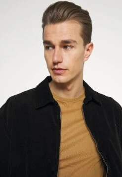 Pier OneT-shirt - Bas - Brown/white/black -Macys Butik 41bdebd242374d019f64e1060d47972d