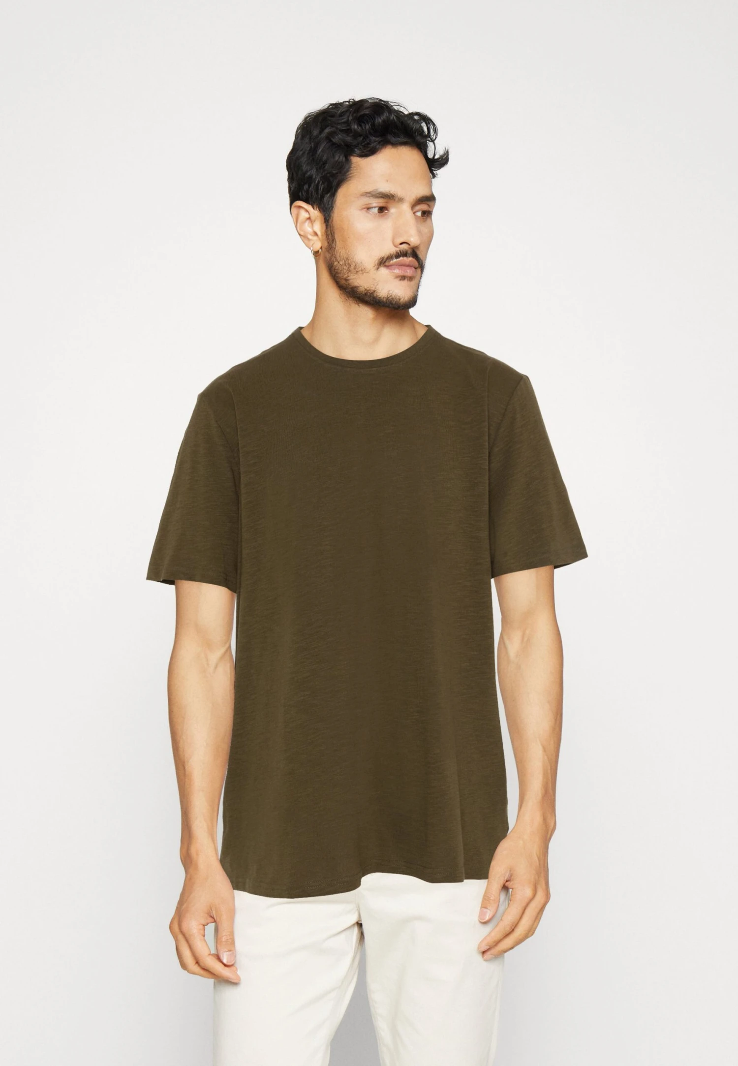 Pier One5 PACK - T-shirt - Bas - Mint/off-white/khaki 8 Pier One5 PACK - T-shirt - Bas - Mint/off-white/khaki - Bild 6