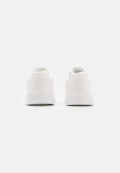 Pier OneUNISEX - Sneakers - White 10 Pier OneUNISEX - Sneakers - White -Macys Butik 4983de3eec88467780097e91a4c2581a