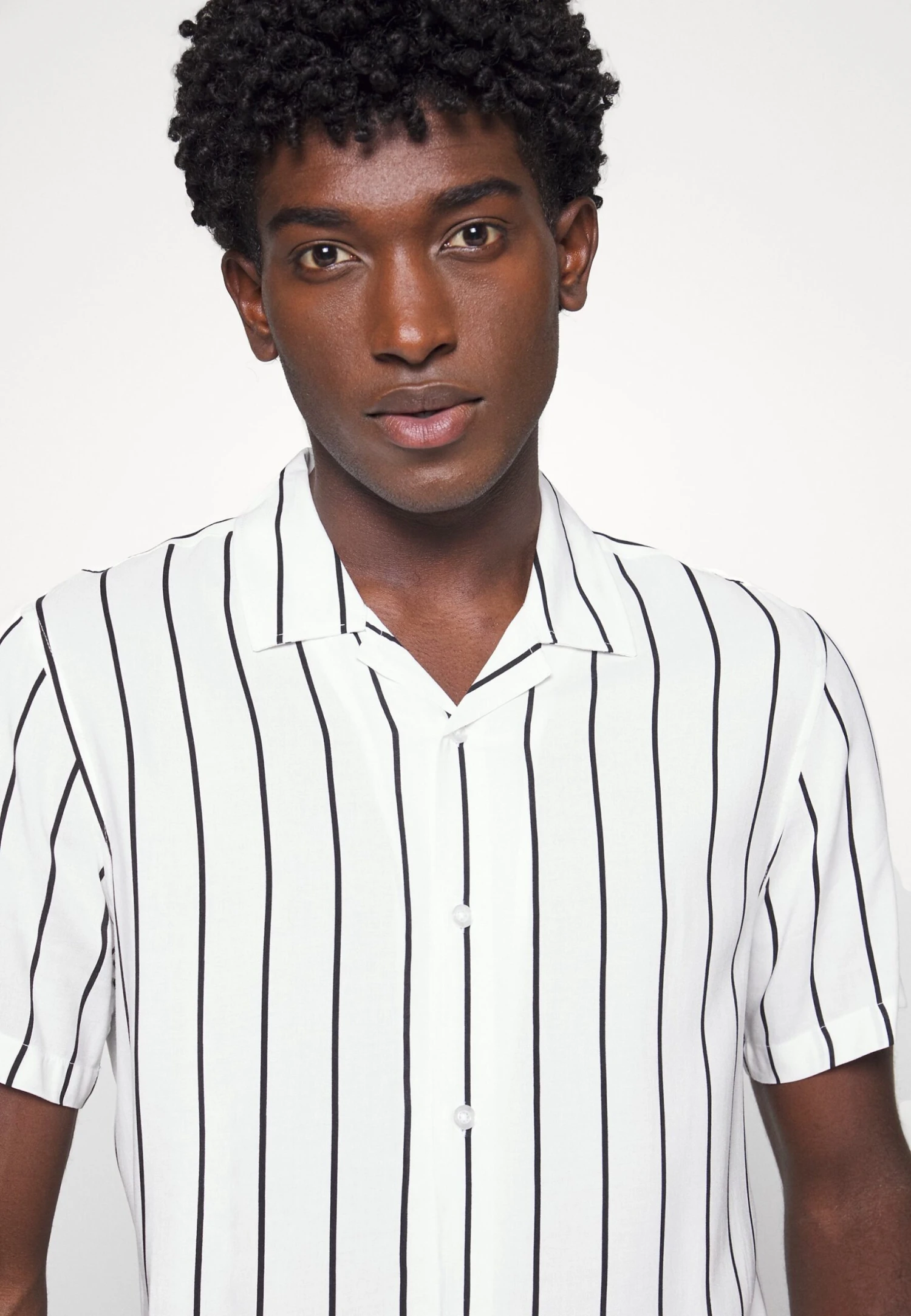 Pier One2 PACK - Skjorta - Black/white 13 Pier One2 PACK - Skjorta - Black/white - Bild 11