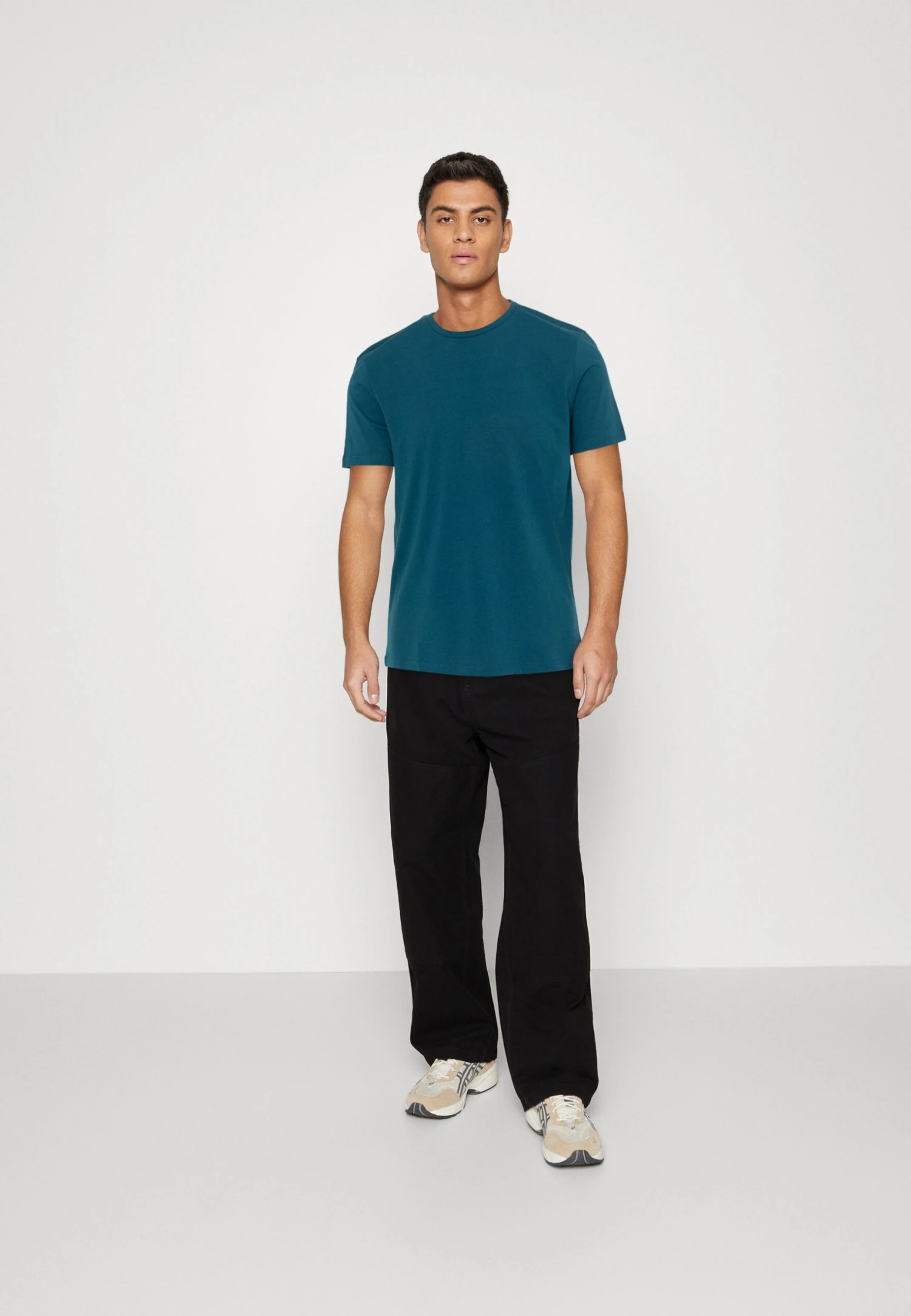 Pier One7 PACK - T-shirt - Bas - Red/silver/royal Blue 3 Pier One7 PACK - T-shirt - Bas - Red/silver/royal Blue