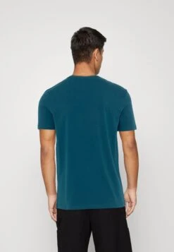 Pier One7 PACK - T-shirt - Bas - Red/silver/royal Blue 16 Pier One7 PACK - T-shirt - Bas - Red/silver/royal Blue -Macys Butik 6374f17865c94d1faccc81cab75d0f70