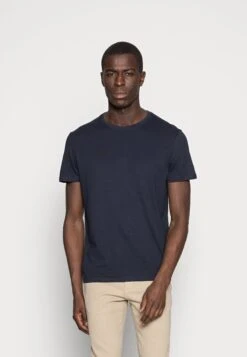 Pier One2 PACK - T-shirt - Bas - Bordeaux -Macys Butik 644f3d6f49d04025b83d0d4b0da6c6b9