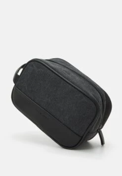 Pier OneUNISEX - Necessär - Black 10 Pier OneUNISEX - Necessär - Black -Macys Butik 674ff8504a974fd0a6613ac637df3a32