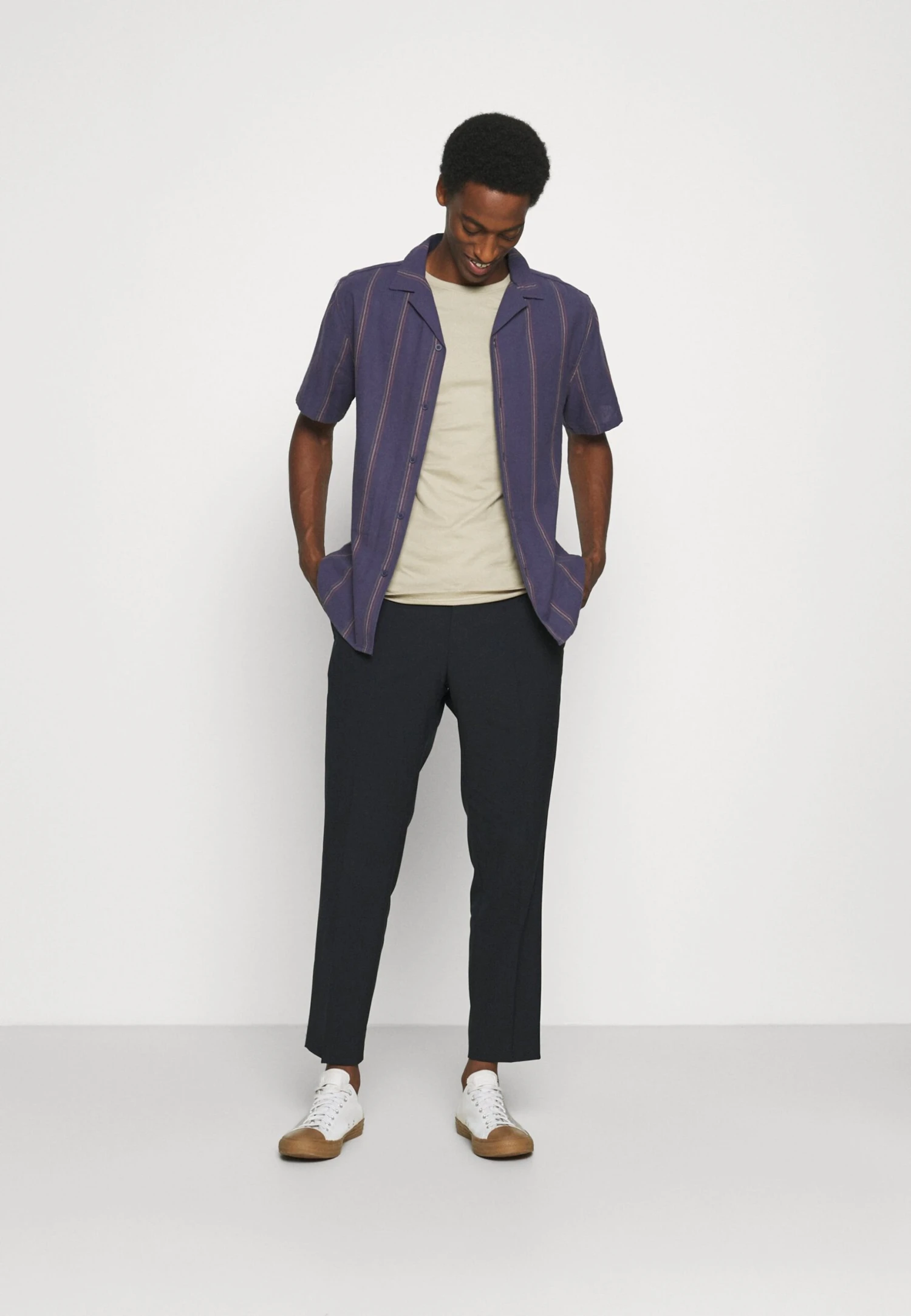 Pier OneT-shirt - Bas - White/dark Grey/black 3 Pier OneT-shirt - Bas - White/dark Grey/black