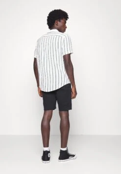 Pier One2 PACK - Skjorta - Black/white 17 Pier One2 PACK - Skjorta - Black/white -Macys Butik a68cb2ff17104e928d6a0c4cb305d53e