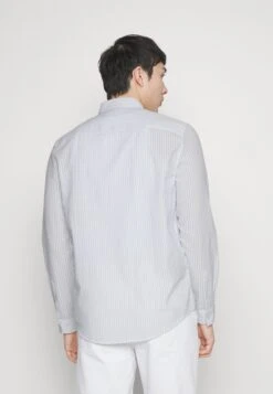 Pier OneSkjorta - White/light Blue -Macys Butik bbe9bb77261549e4833cde47c28b7767