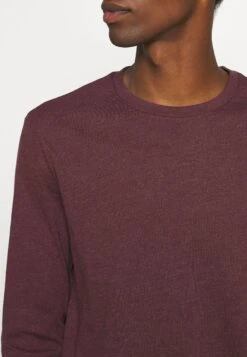 Pier One3 PACK - Långärmad Tröja - Bordeaux/black/dark Blue 15 Pier One3 PACK - Långärmad Tröja - Bordeaux/black/dark Blue -Macys Butik bdf6fa739a0d40bf896a235bdc3ee0b7