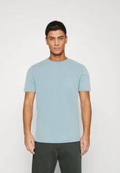 Pier One7 PACK - T-shirt - Bas - Red/silver/royal Blue 20 Pier One7 PACK - T-shirt - Bas - Red/silver/royal Blue -Macys Butik c72a2b311f4d45699986054495042c6a