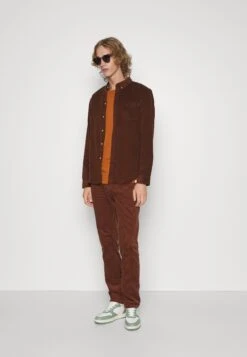 Macys Butik -Macys Butik d7e89152f34f4811a52f400359abea6f