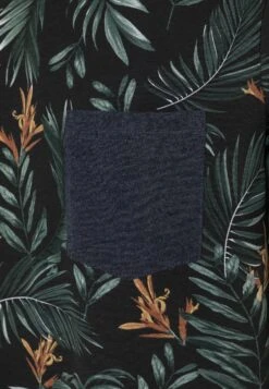 Pier One2 PACK - T-shirt Med Print - White/multi-coloured 15 Pier One2 PACK - T-shirt Med Print - White/multi-coloured -Macys Butik f60a19bf04324eb98fa6e9c69f399f60