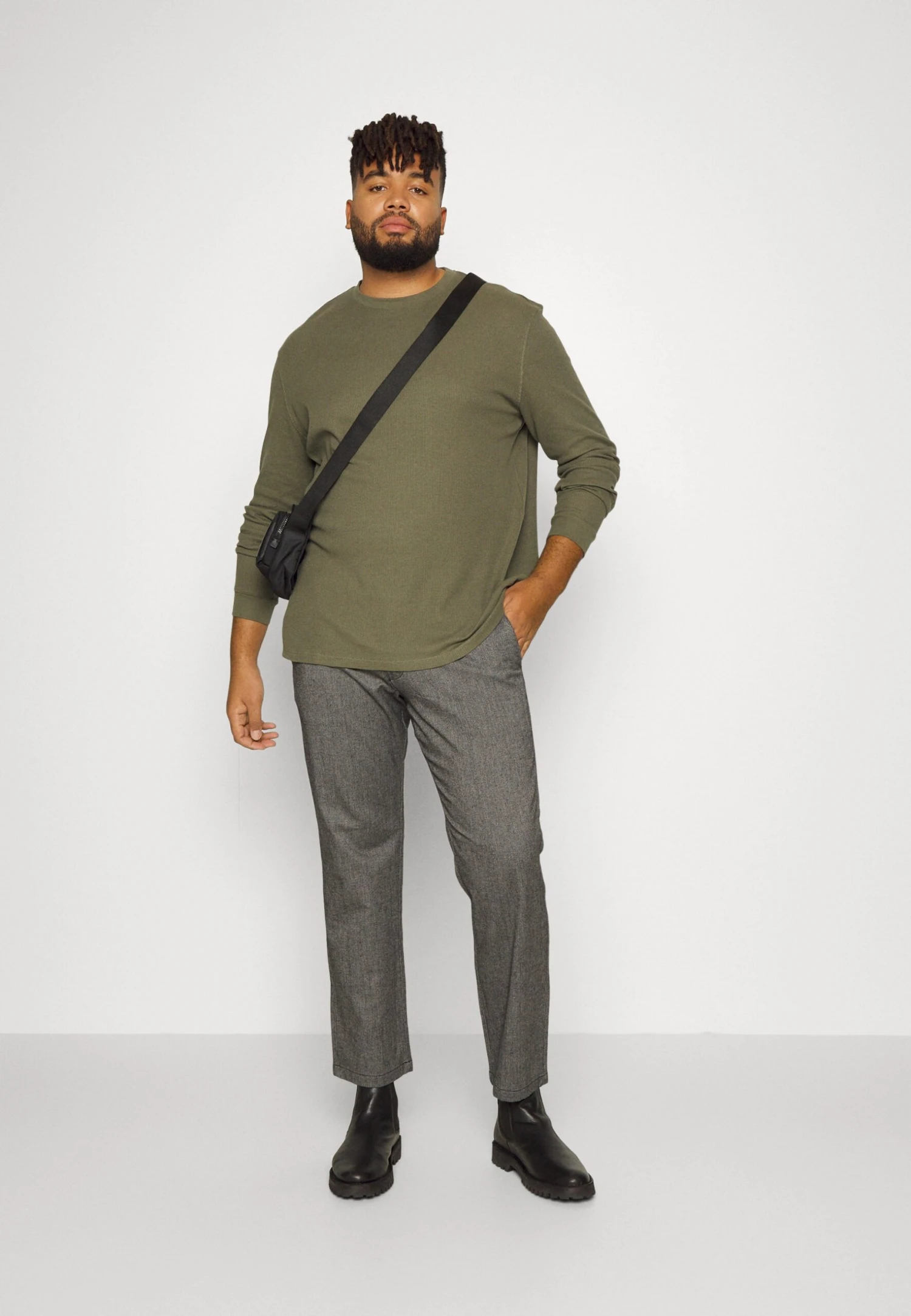 Pier OneLångärmad Tröja - Olive 4 Pier OneLångärmad Tröja - Olive - Bild 2